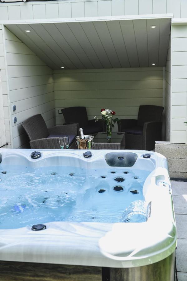 O Rethel Jacuzzi, Gite Ardennes Exterior photo
